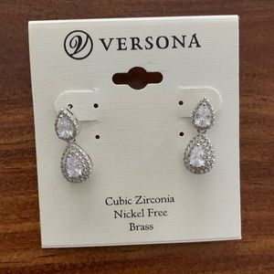 Versona Tear drop Earrings